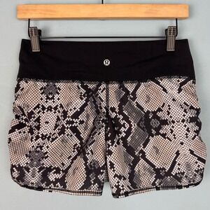 Lululemon Sunset Salutation Women's 4 Lined Running Shorts‎ Pink Black Snakeskin